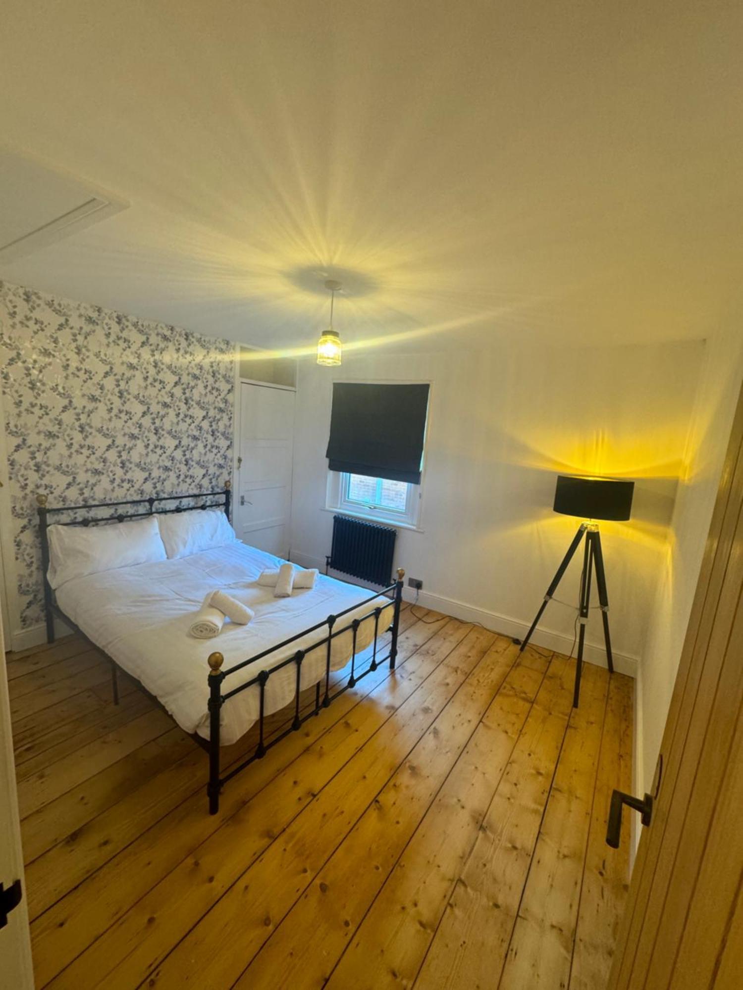 Mill Hill Guest House كاوز المظهر الخارجي الصورة