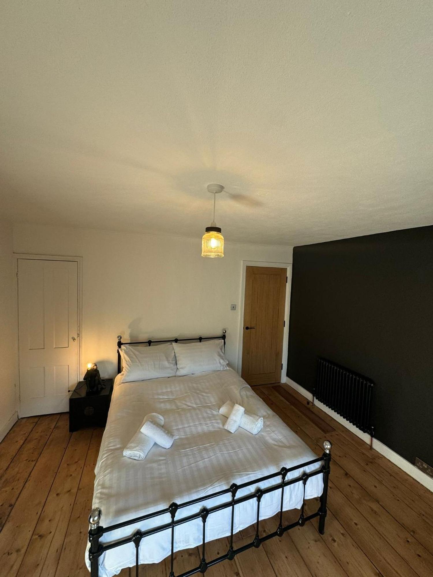 Mill Hill Guest House كاوز المظهر الخارجي الصورة